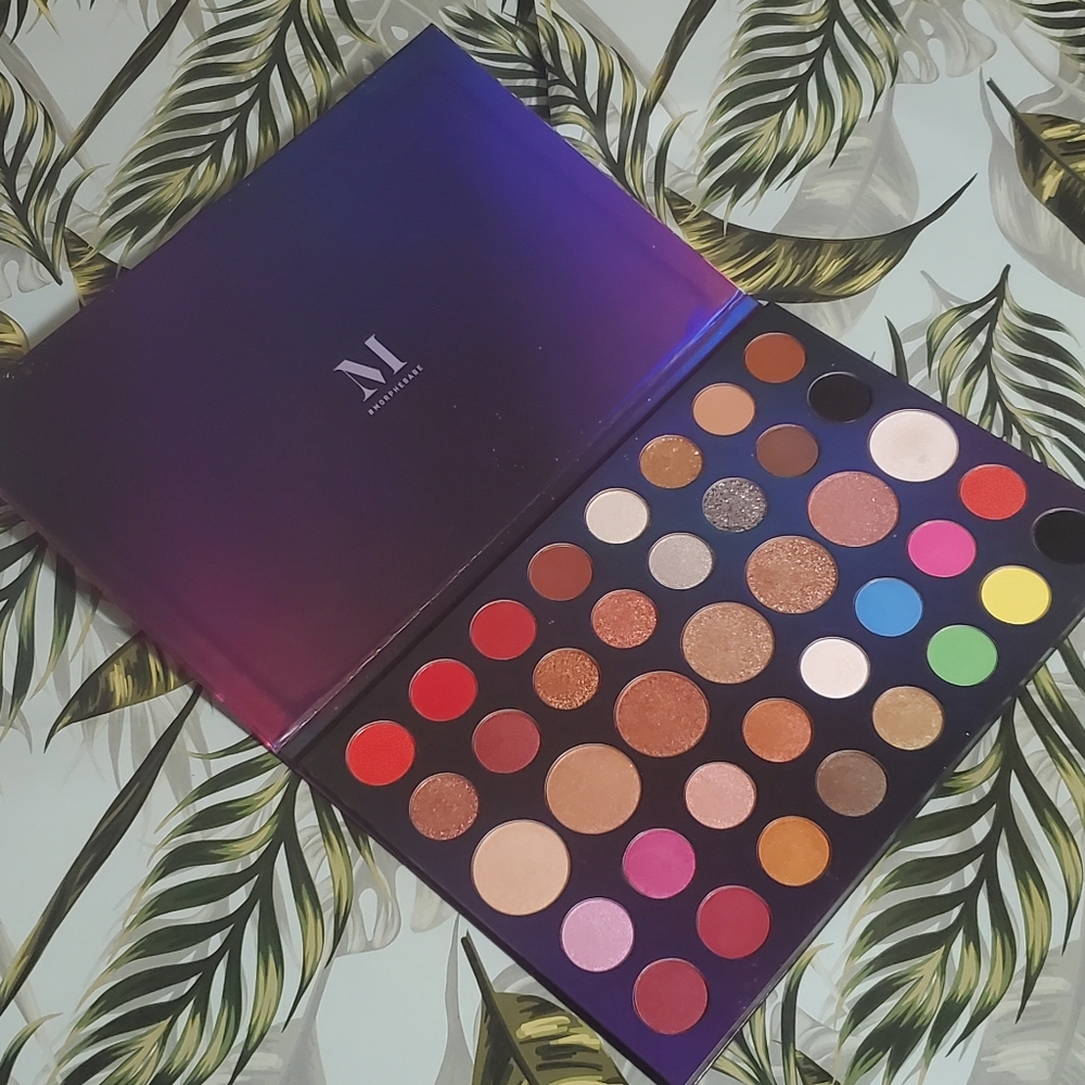 Morphe 39 hit the lights palette